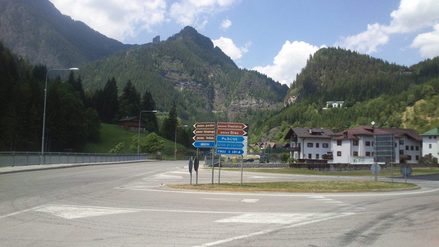 De route verlaat het Gadertal richting Bolzano.
